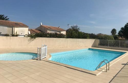 Saint-Denis-d'Oleron House | À 150m de la plage