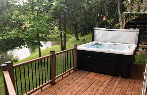 Orford Ski Chalet | À 3 Minutes du Parc du Mont Orford et des Sentiers - Spa - Foyer