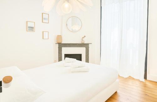 Biarritz City Centre Apartment | Élégant cocon avec balcon à deux pas des vagues