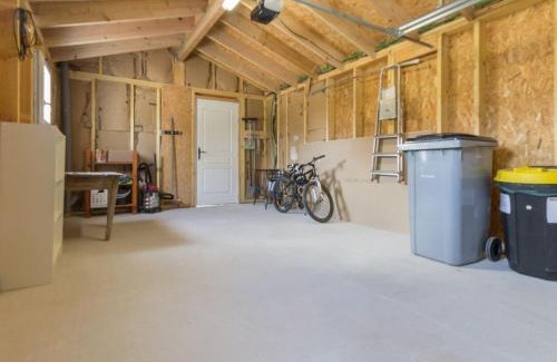 Saint Viaud House | *Étable Rénovée en Campagne à 20km de la Mer - Idéale Familles avec Jeux et Vélos Enfants* - FR-1-306-1047
