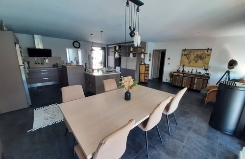 Bon-Encontre House | Évasion au Sud-Ouest : Villa de Charme avec Piscine, Proche Nature et Loisir