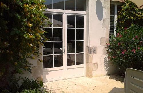 Le Bois-Plage-en-Re House | île de Ré , maison de ville typique rétaise au Bois-Plage