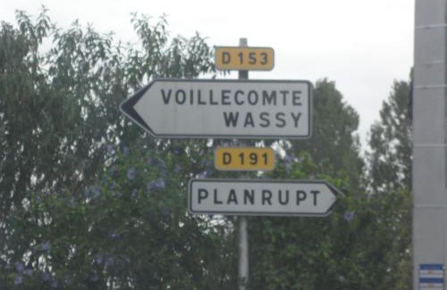 Voillecomte House | ô bout d'la Motte