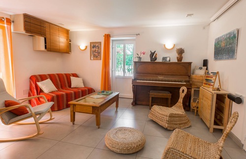 Saint Usuge House | Ô Saveur de l'Instant