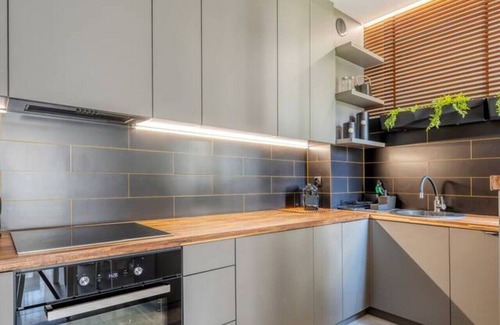 Baluty Apartment | Łódź Retreat Apartments - Parking, Terrace & Garden - by Rentujemy