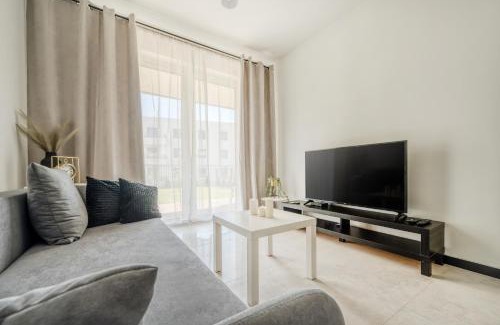 Baluty Apartment | Łódź Retreat Apartments - Parking, Terrace & Garden - by Rentujemy