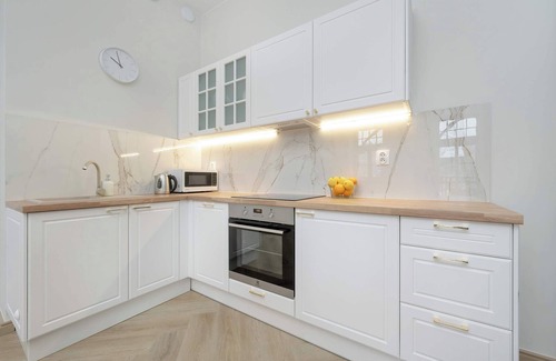Srodmiescie Apartment | Śniadeckich 47 | Elegant Apartment | Balcony