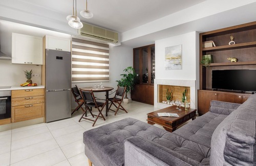 Old Quarter Apartment | Άνετο φιλόξενο διαμέρισμα στην παλιά πόλη