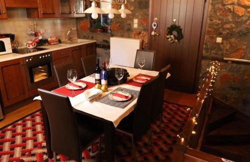 Aghios Athanasios Apartment | Παραδοσιακή μεζονέτα στον Π.Άγιο Αθανάσιο