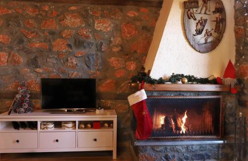 Aghios Athanasios Apartment | Παραδοσιακή μεζονέτα στον Π.Άγιο Αθανάσιο