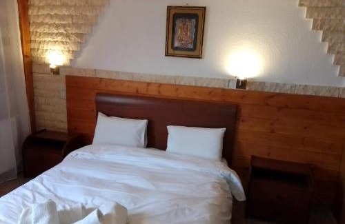 Loutraki House | Το Πετρινο