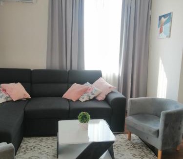 Chernomorets Apartment | Апартамент Sunny home