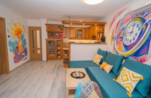 Burgas Center Apartment | Бургаски вечери Burgas nights