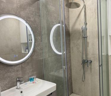 Almaty Apartment | Двухкомнатная квартира с дизайнерским интерьером и видом на горы