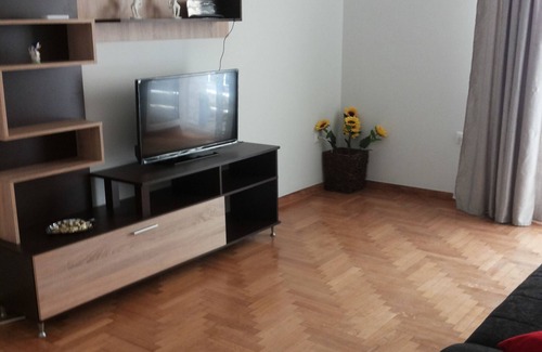 Attiki Apartment | комфортен,удобен,чист и уютен