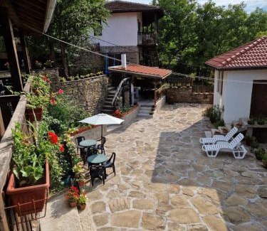 Troyan House | Къщи за гости "Зелената долина"