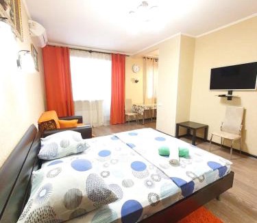 Uralsk Apartment | Милая и яркая 1-комнатная квартира в центре Уральска