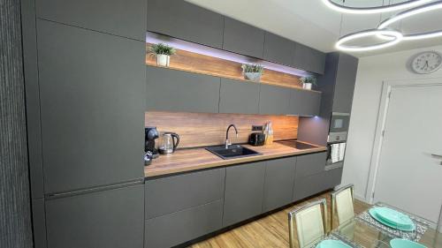 Burgas Center Apartment | Тони апартмент