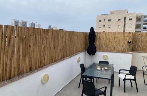 Netanya Apartment | בלב העיר