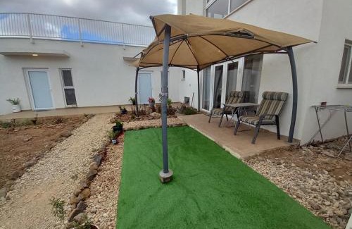 Odem Cabin | פסטרנק אירוח יער אודם