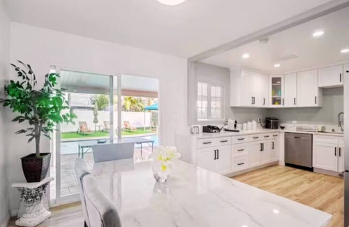 Winnetka House | ৎ୭Glamour Home ৎ୭ Pool Games Jacuzzi & more