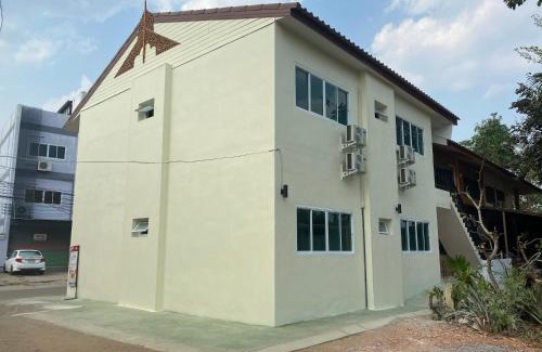 Nai Wiang Hotel | จอมเมือง Motel