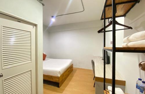 Talat House | ซับรูมโฮเทล Subroom Hotel