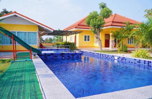 Cha-am House | ตาลฟ้ารีสอร์ท (Tanfah Resort)