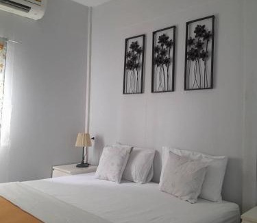 Narathiwat Hotel | บ้านทอนบีช รีสอร์ท