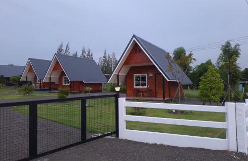 Suan Phueng House | บ้านน้ำผึ้งโฮมสเตย์