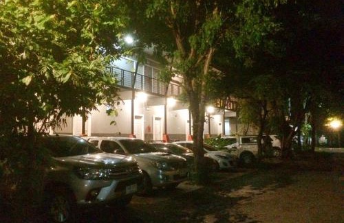 Saraburi Hotel | บ้านพระจันทร์ รีสอร์ท