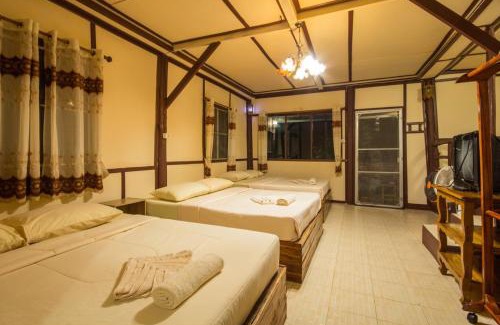 Sado Phong House | บ้านสวนศรเพชร