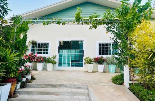 Ban Dung House | หลัง 2 เฌอเฌอ การ์เด้น เฮาส์ ที่พักคำชะโนด