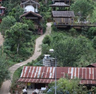 Mok Cham Pae House | เห็ดเหลือง Hedreung banrakthai homestay and camping