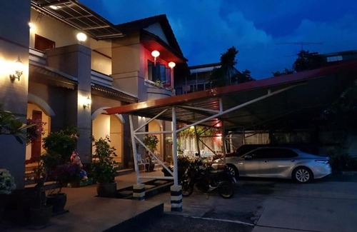 Betong Hotel | โรงแรม เพนท์เฮ้าส์ รีสอร์ท เบตง