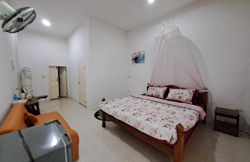 Kanchanaburi House | โรสชาเลต์ Rose Chalet