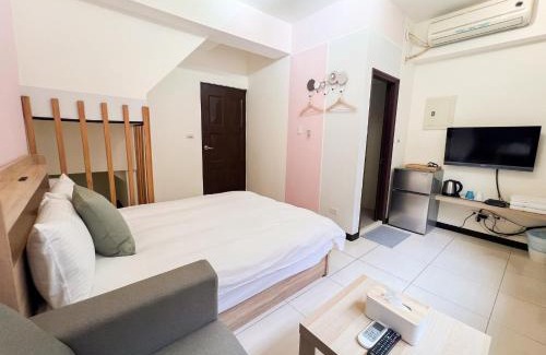 University District House | 一中小窩馨