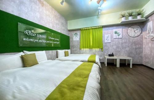 University District House | 一中街藻宿