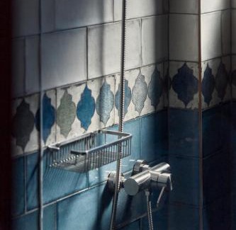 Changhua City Centre House | 三和大旅社