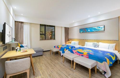 Jeifangbei Central Business District Hotel | 丽呈君顿酒店重庆解放碑步行街洪崖洞店