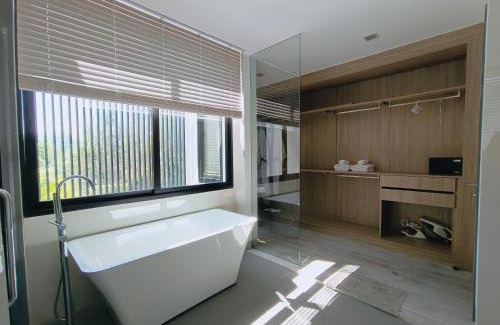 Thep Kasattri Villa | 五卧泳池现代别墅 普吉岛豪华庄园 悦榕庄 Laguna Park 2