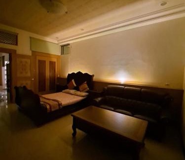 Fengyuan District House | 南田旅宿