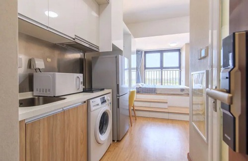 Jinsong Panjiayuan Apartment | 国贸CBD近地铁家庭小两居 国贸CBD近地铁家庭小两居