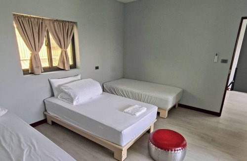 Xiaoliuqiu Ski Chalet | 在地美食餐廳樓上，自在舒適的小屋!