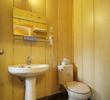 Gukeng Ski Chalet | 大湖底木屋民宿