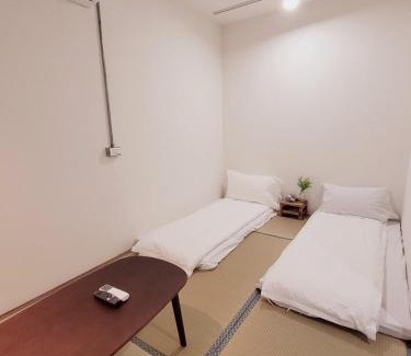 Toufen Apartment | 寄居蟹月租房型詢問日期