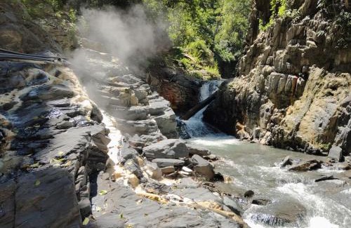 Ren'ai House | 小石小木-金銀湯