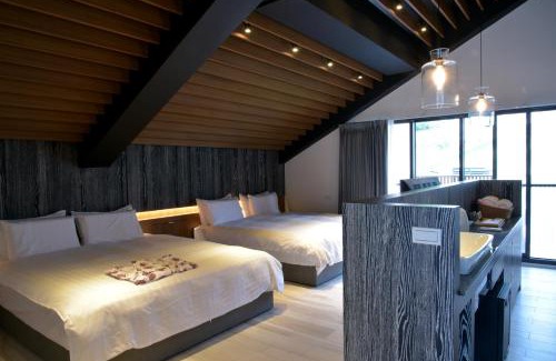 Jiaoxi Bed & Breakfast | 山月二二Villa溫泉墅