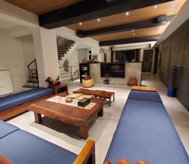 Jiaoxi Bed & Breakfast | 山月二二Villa溫泉墅