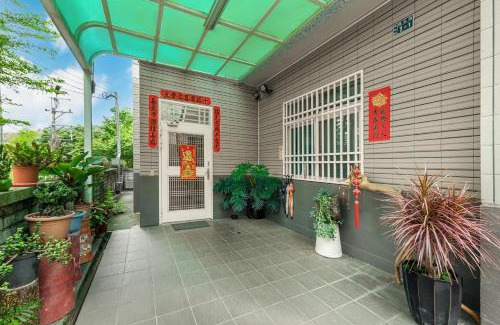 Puli House | 山水桃米旅店